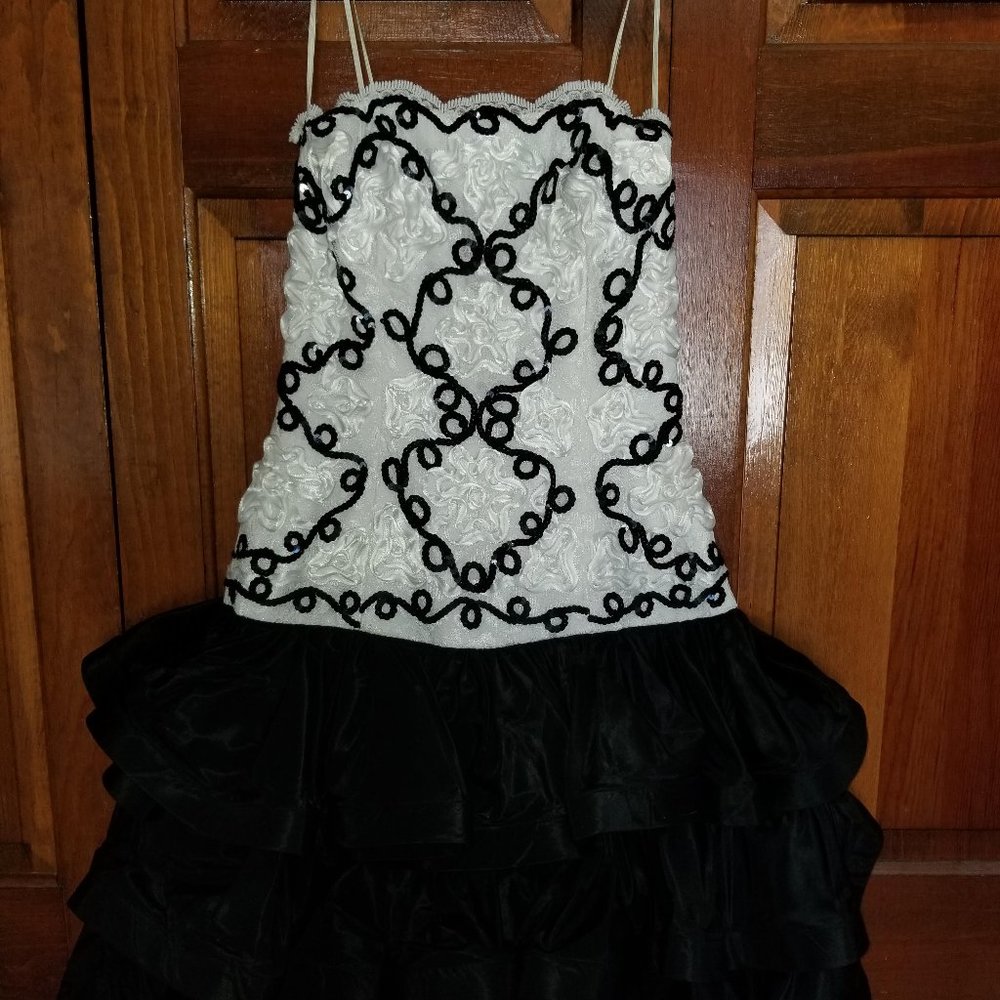 Strapless Black & White High-End Dress